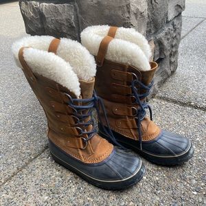 Sorel boots!!